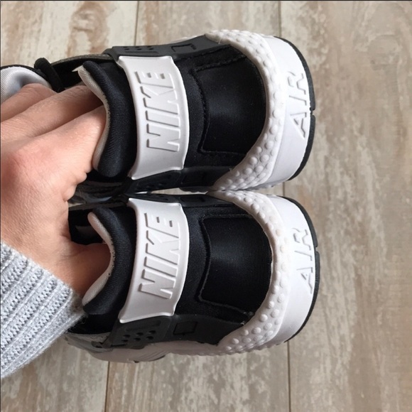 NWT Nike Huarache run Premium print - Picture 7 of 8